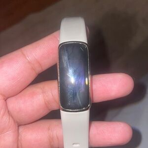 Fitbit Luxe